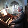 df 26 december Vlaanderen zingt kerst, Adri Nelen aan het orgel